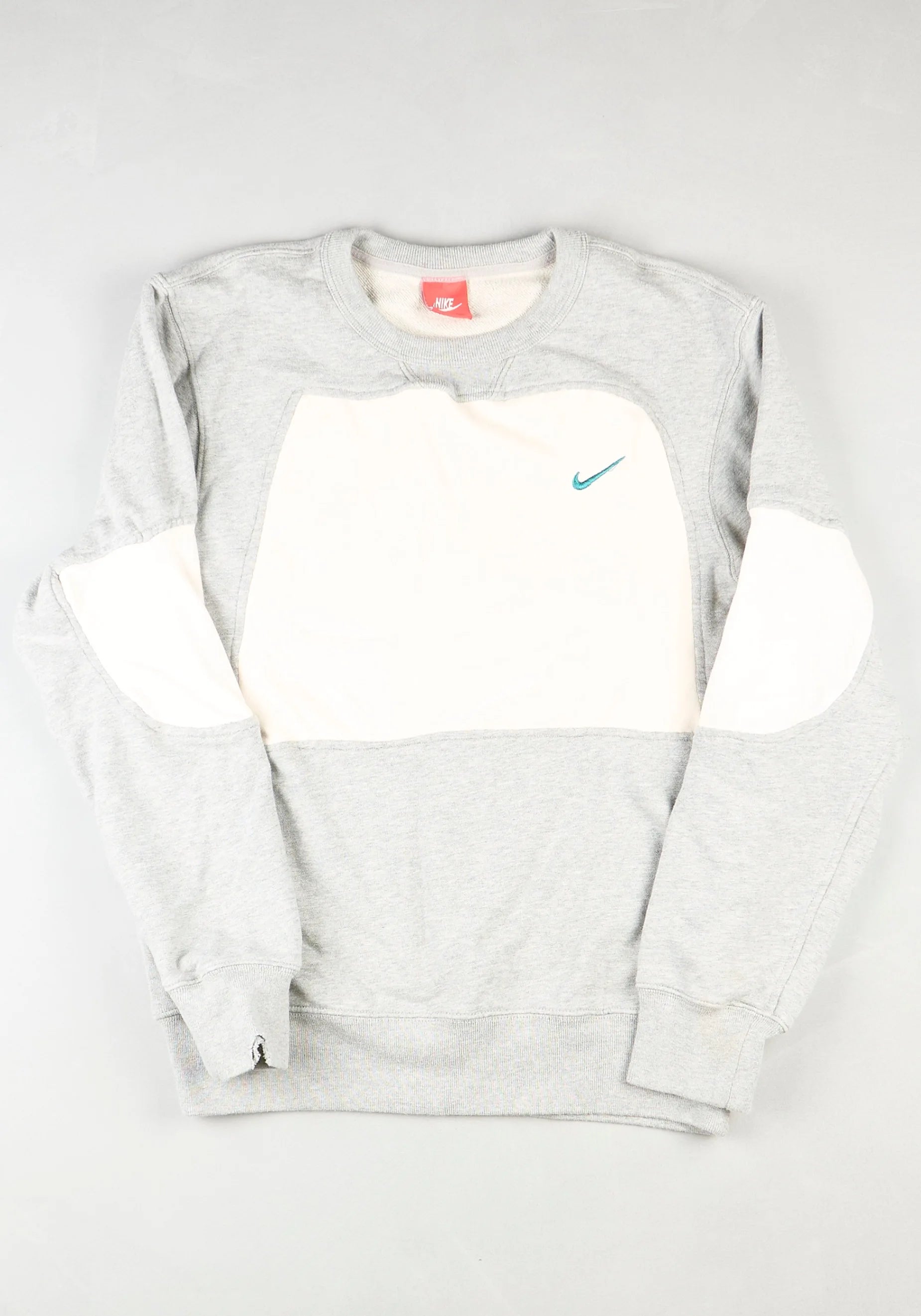 Nike - Renewed Sweatshirt (S)