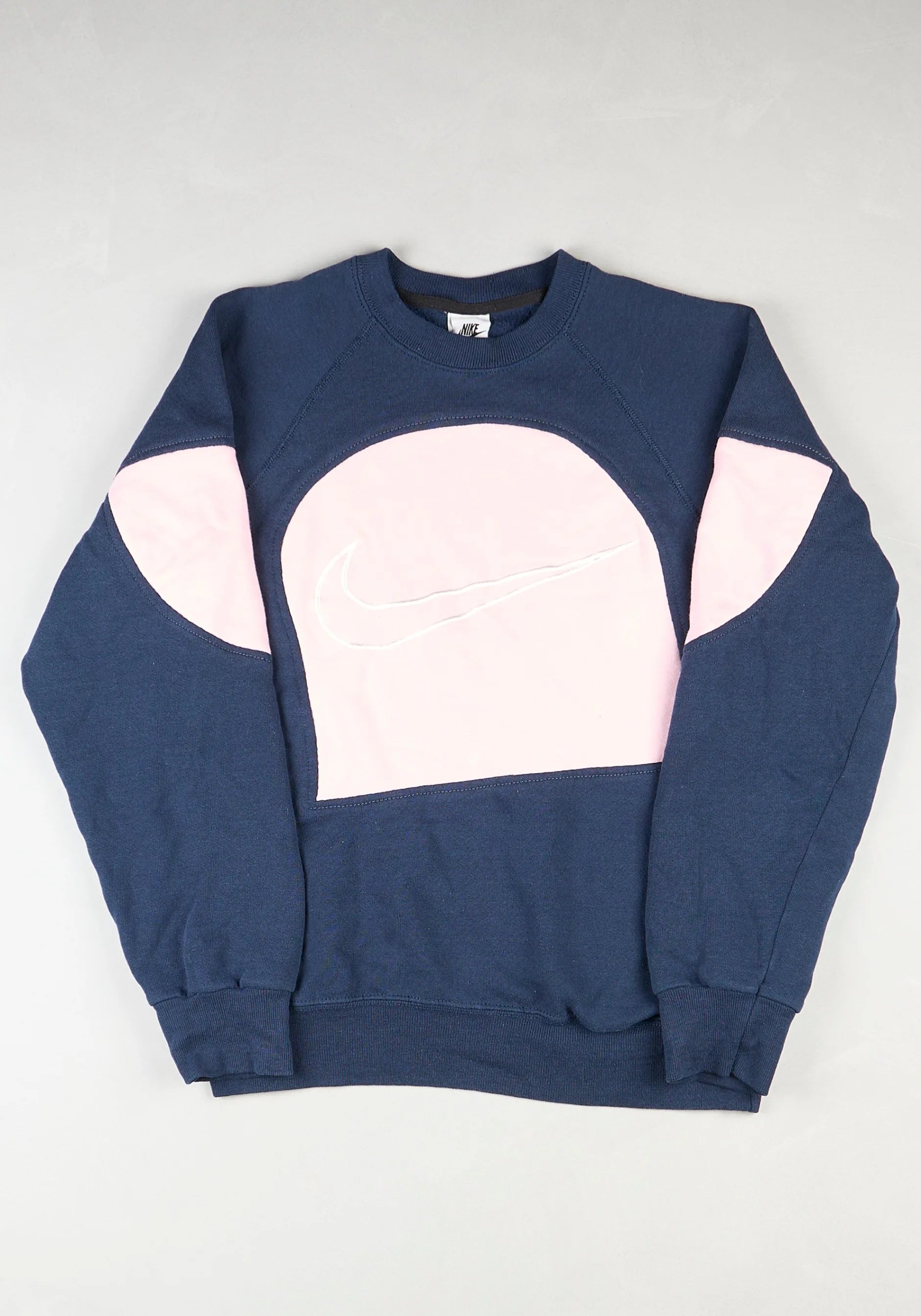 Nike - Renewed Sweatshirt (XS)
