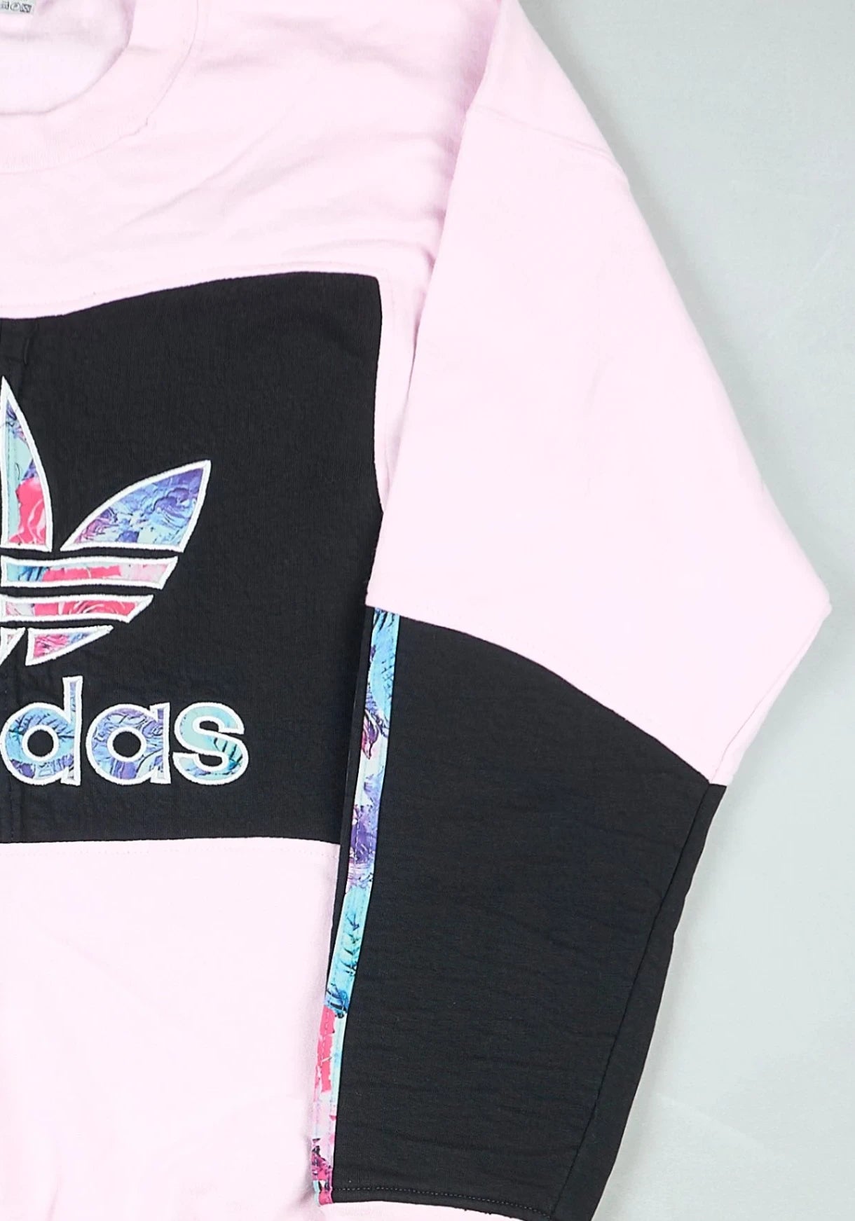 Adidas - Renewed Sweatshirt (L)