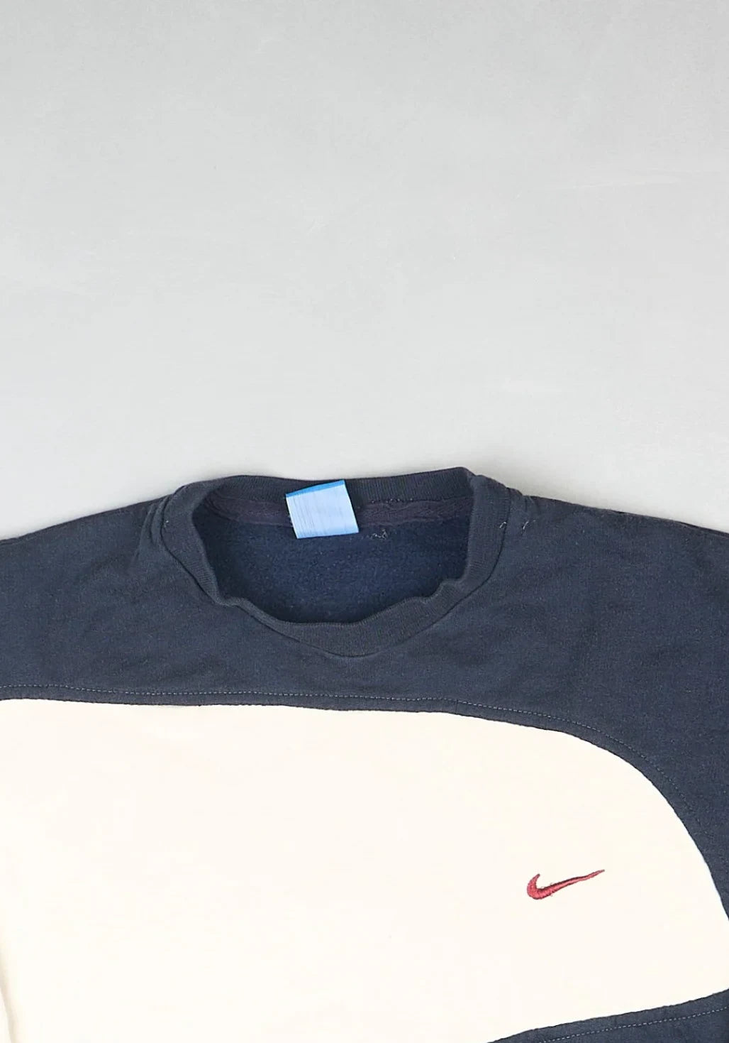 Nike - Renewed Sweatshirt (XS)