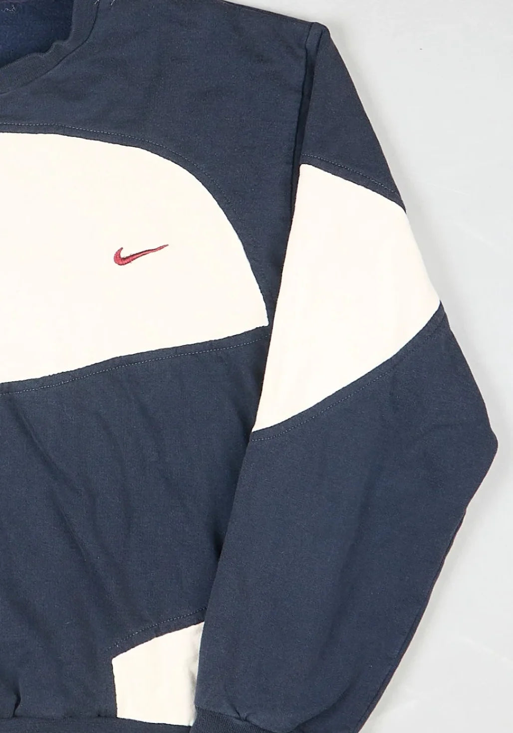 Nike - Renewed Sweatshirt (XS)