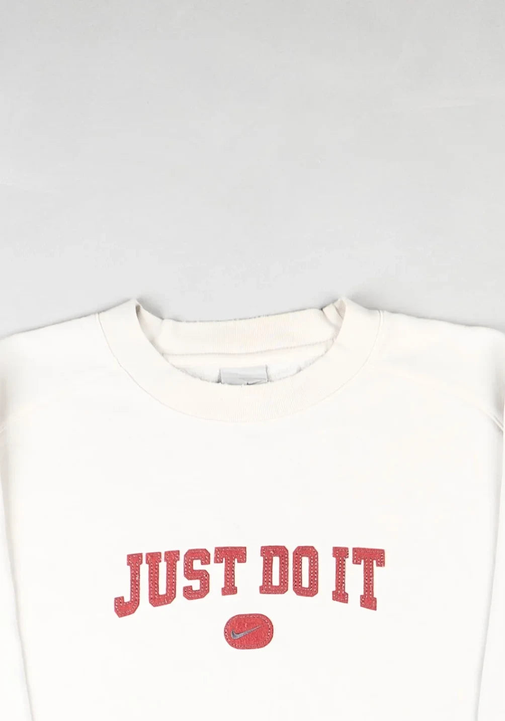 - Sweatshirt (S)