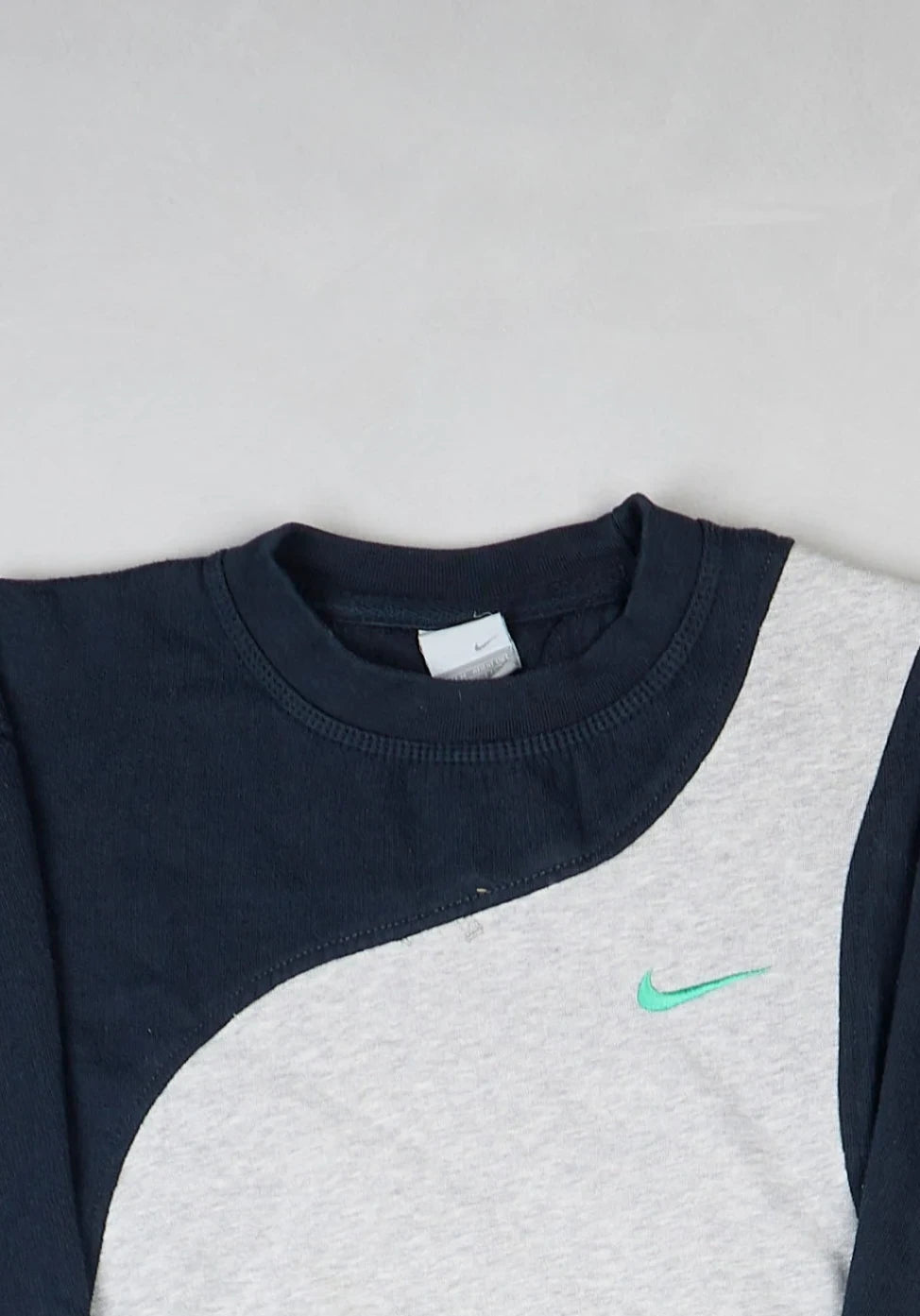 Nike - Renewed Sweatshirt (XXS)