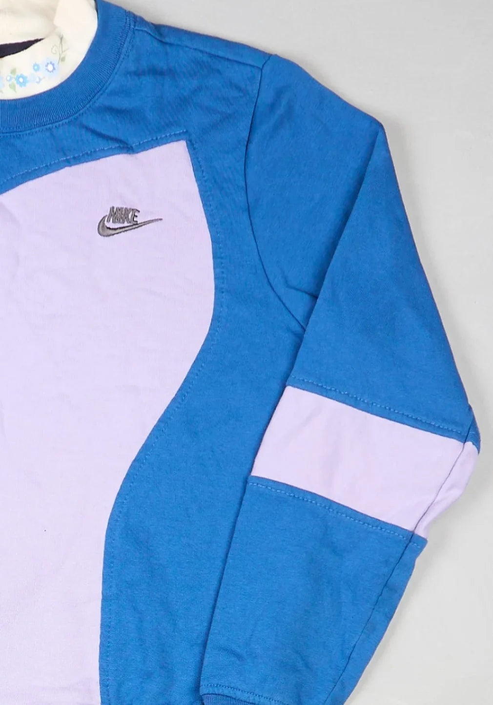 Nike - Renewed Sweatshirt (XS)
