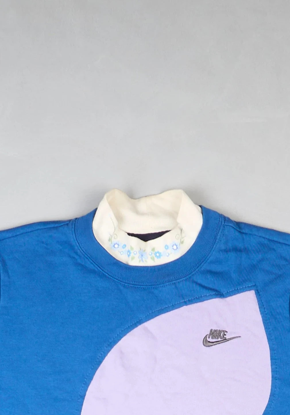 Nike - Renewed Sweatshirt (XS)