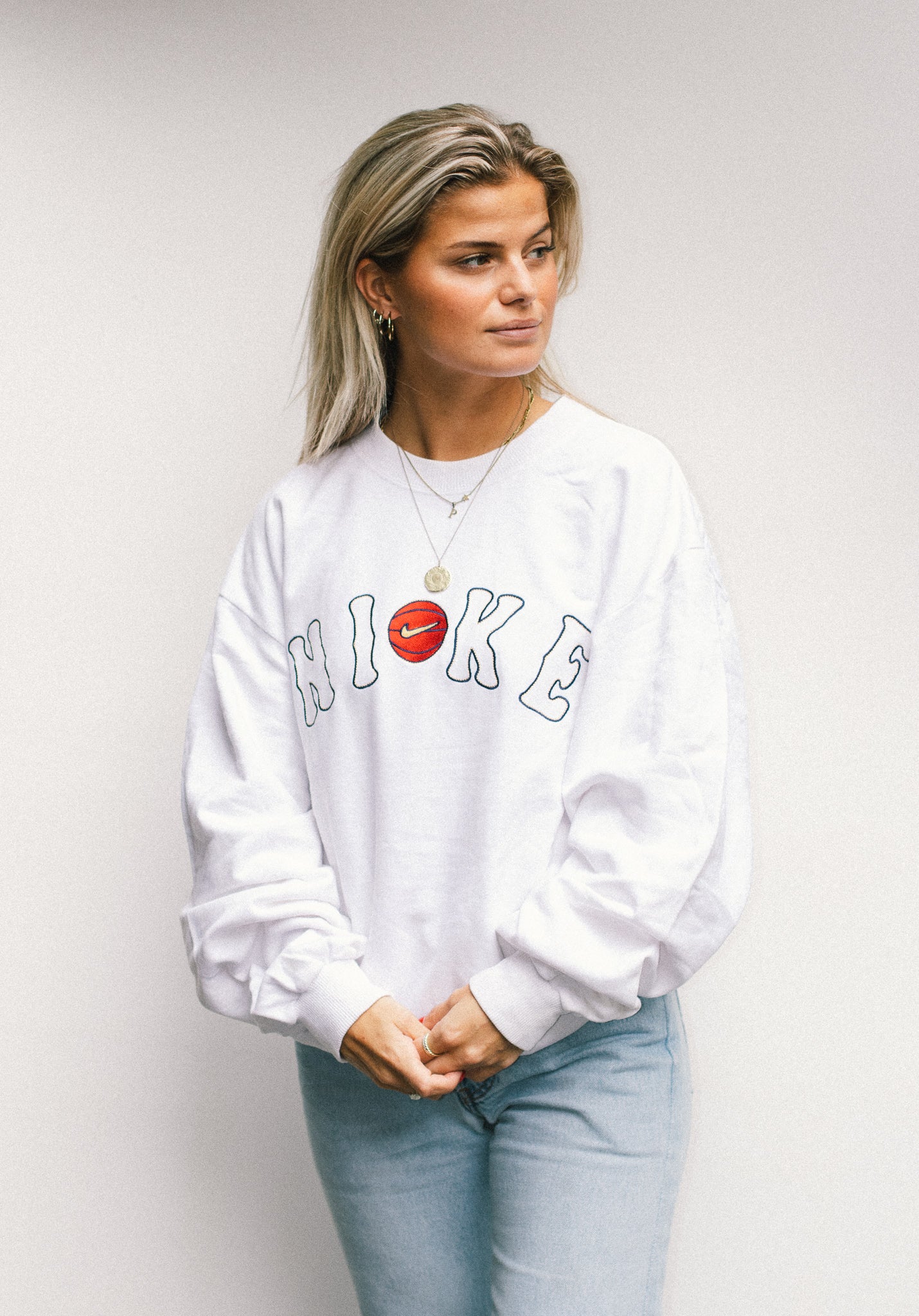 Nike - Sweatshirt - Spell Out
