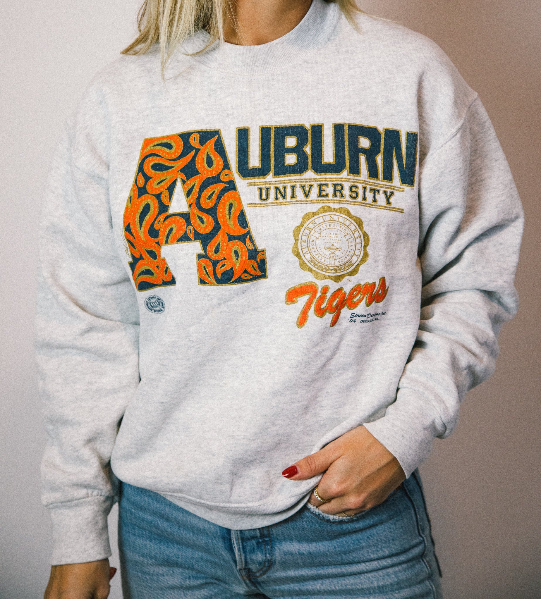 College NFL - Vintage Sweatshirt
