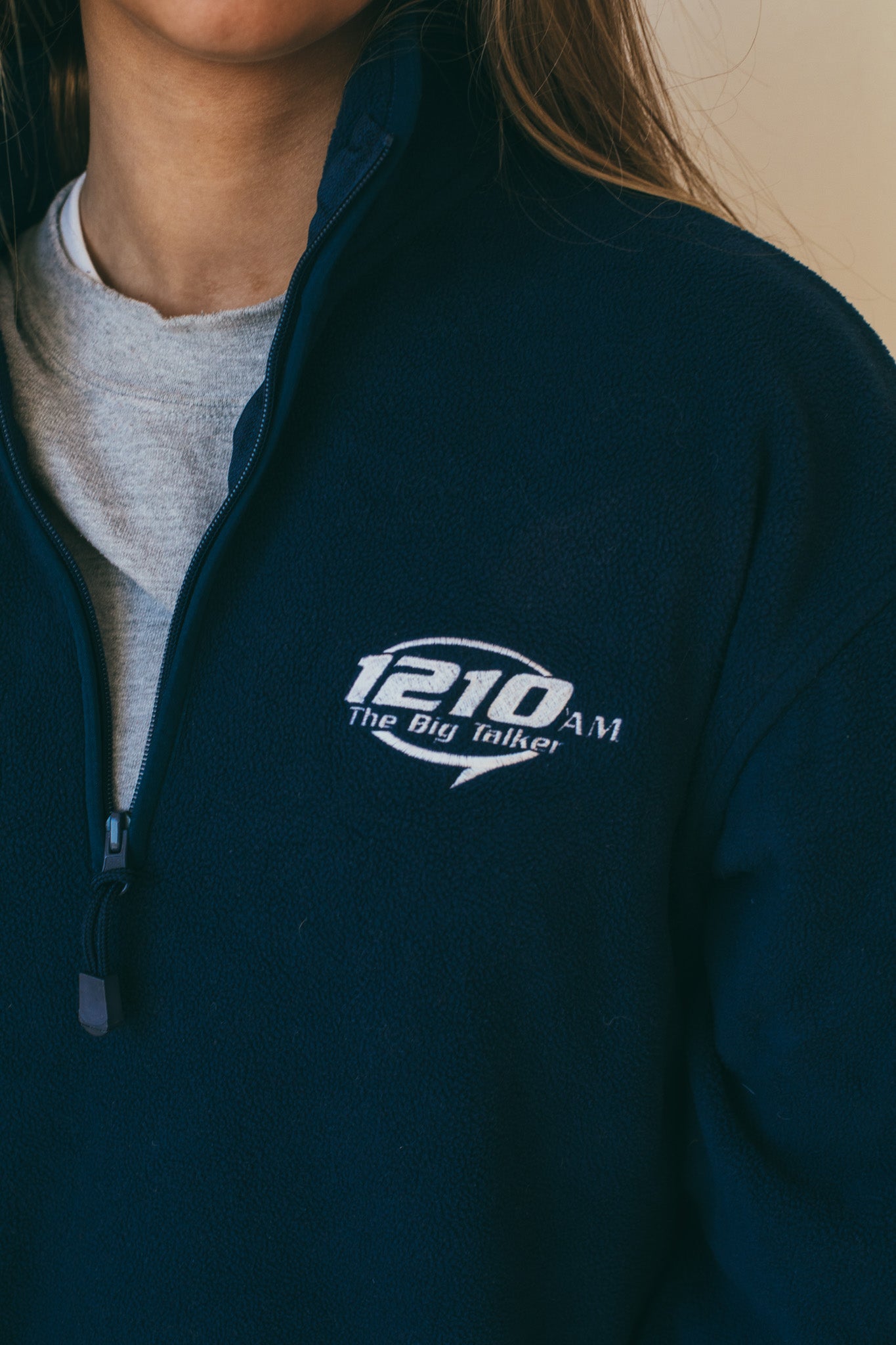 1210 The Big Talker - Half Zipper